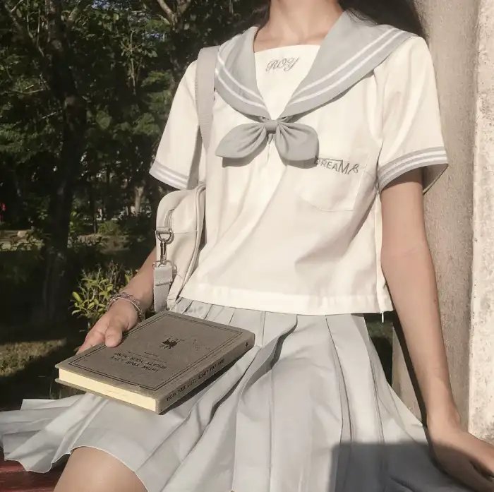 泰芮丝的寂爱人生
